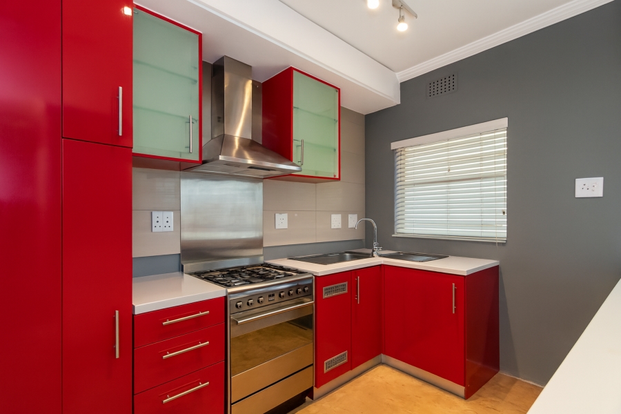 1 Bedroom Property for Sale in Sea Point Western Cape